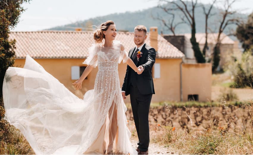 Release of Letraset sheets containing Ipsum passages